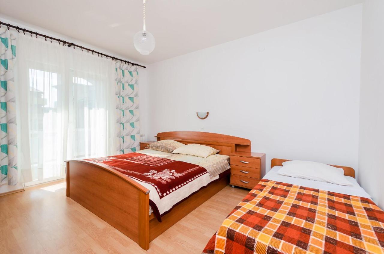 Apartments Rajka Lopar Exterior photo